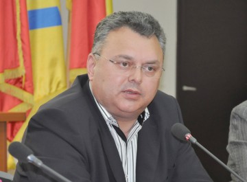 Dragomir critică Legea bugetului de stat pe anul 2015